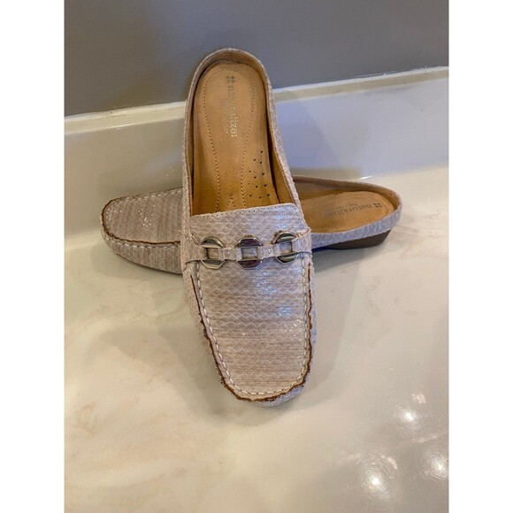 Naturalizer Cream Mules with Silver Accents - Picture 11 of 12